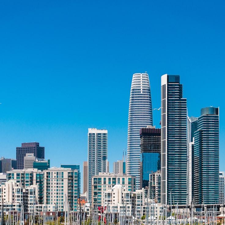 Sophia Martinez - Expat family life guide in United States